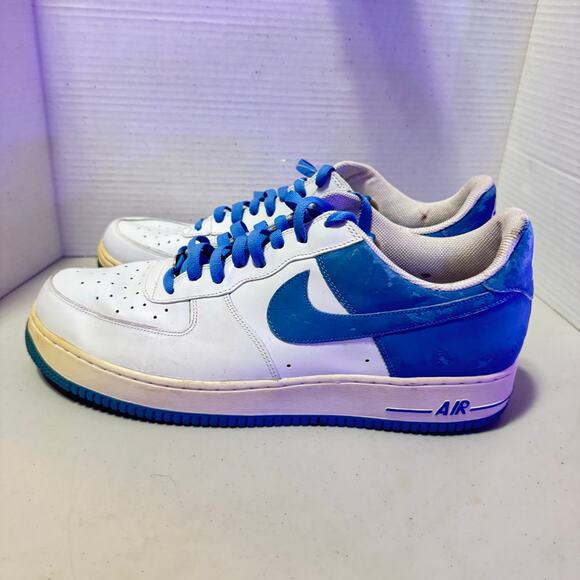 Nike Air SZ 15 light blue and white in Great condition with some scuffs - Picture 6 of 8